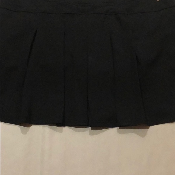 VICTORIA SECRET Sport RUN/ FUN SKIRT. SZ M - Picture 5 of 8
